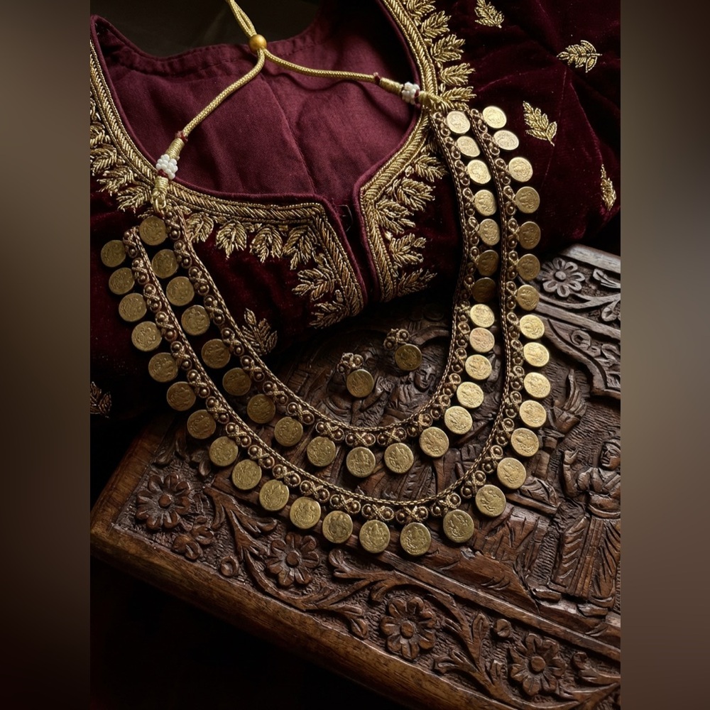 Traditional Antique-Style Goddess Lakshmi Coin Necklace In Gold